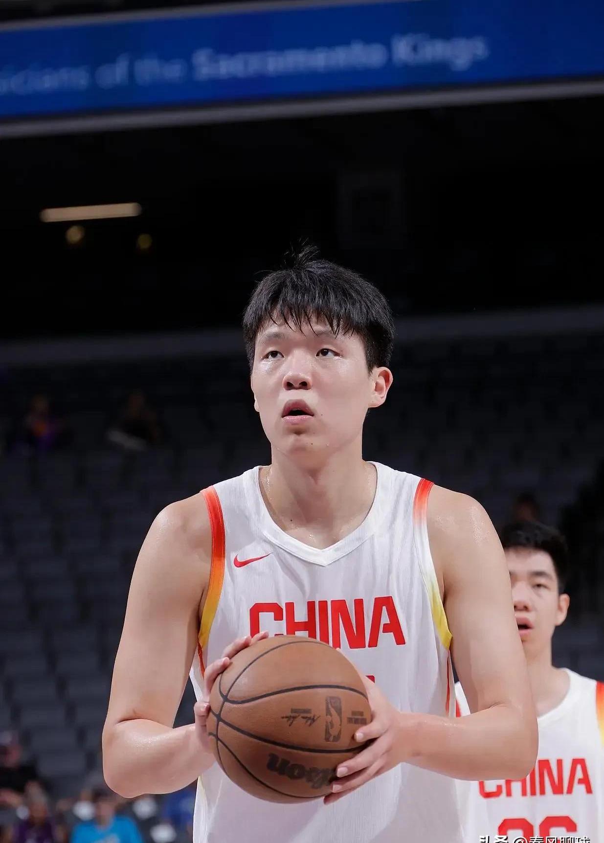 不莱梅队长许茨基恢复训练,有望在下一场比赛出场(不莱梅夺冠) 不莱梅队长许茨基恢复训练,有望在下一场比赛出场(不莱梅夺冠)