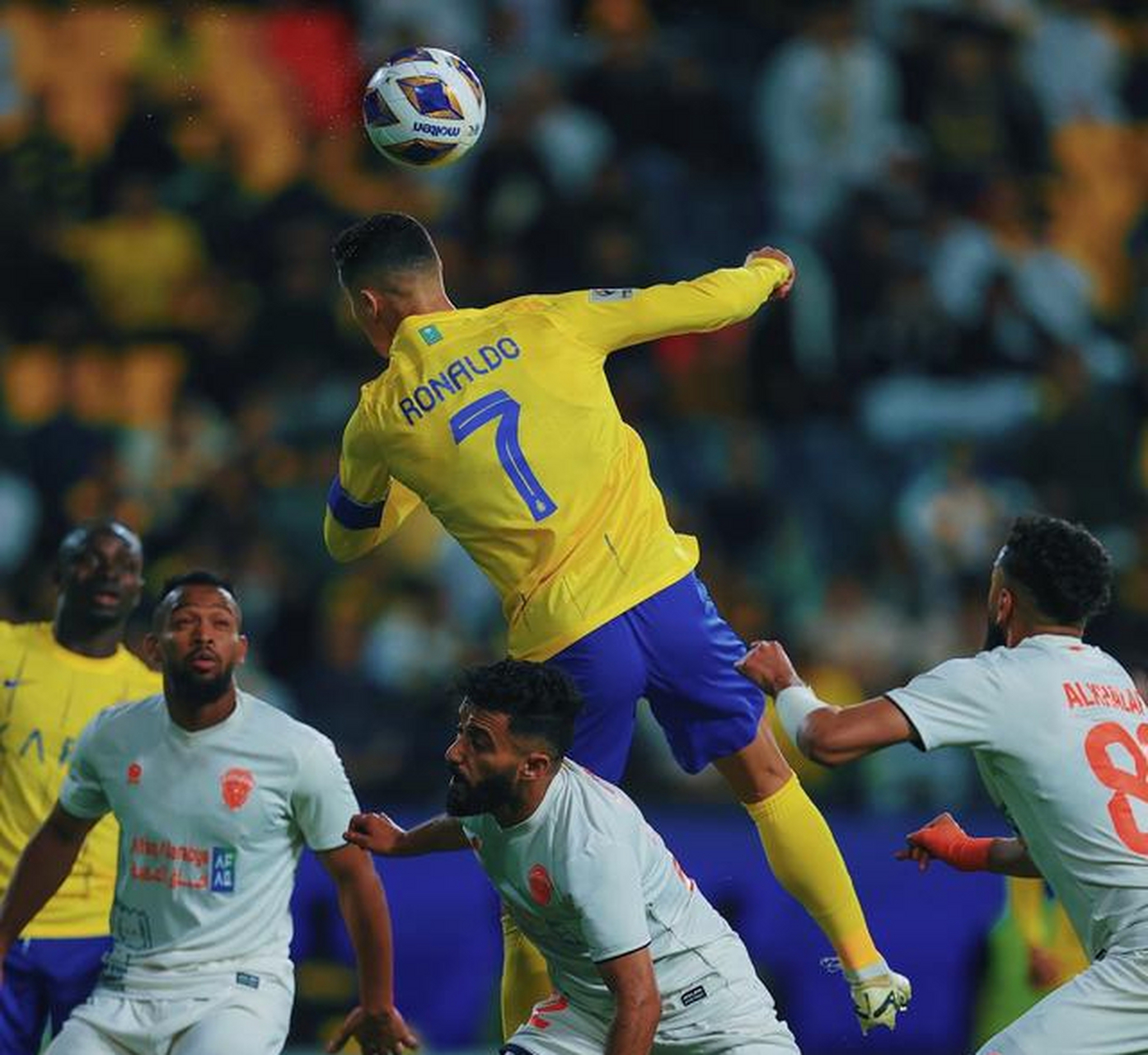 关于火力全开，国内球队冲击亚冠大胜的信息