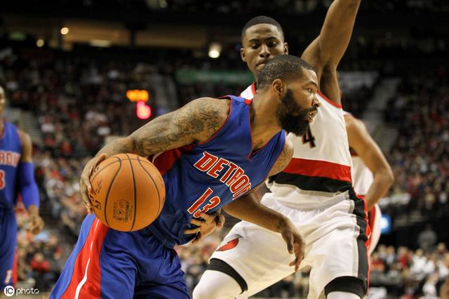 马刺继续低迷，莫里斯不满队友态度宣泄不满的简单介绍