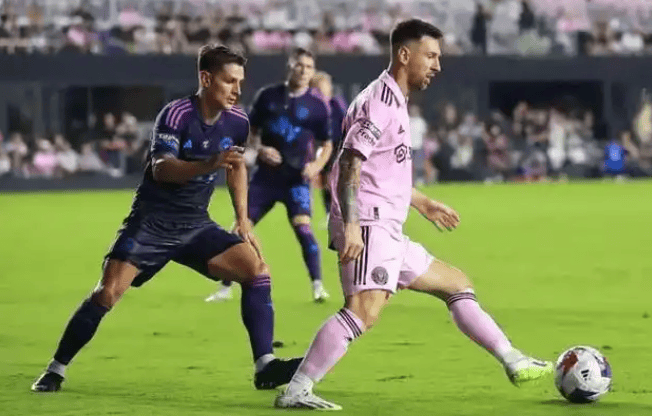 帕尔梅拉斯主帅强调团队配合，迎战欧洲劲旅的简单介绍