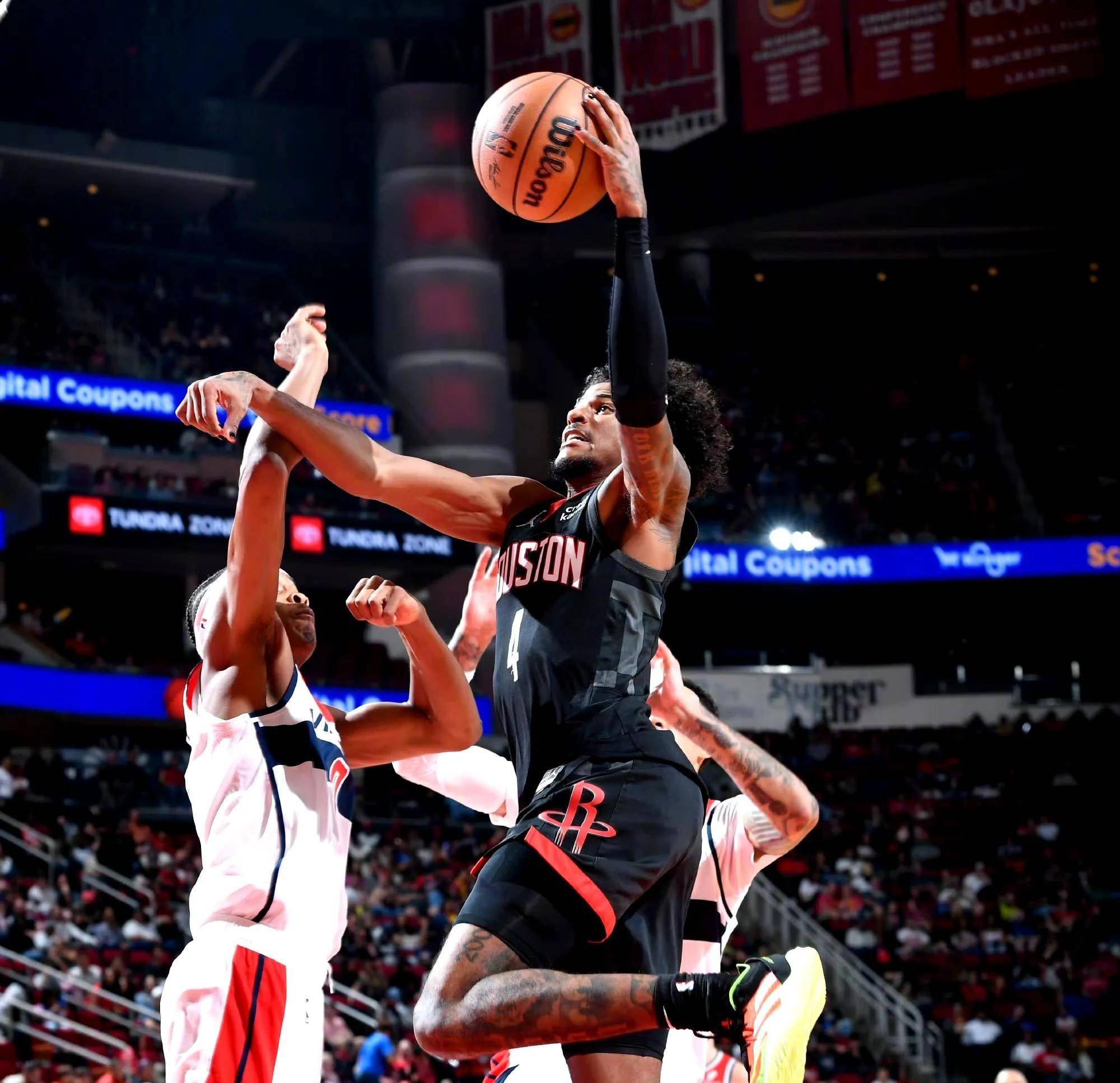 aoa体育直播-火箭力克奇才，取得三连胜！的简单介绍