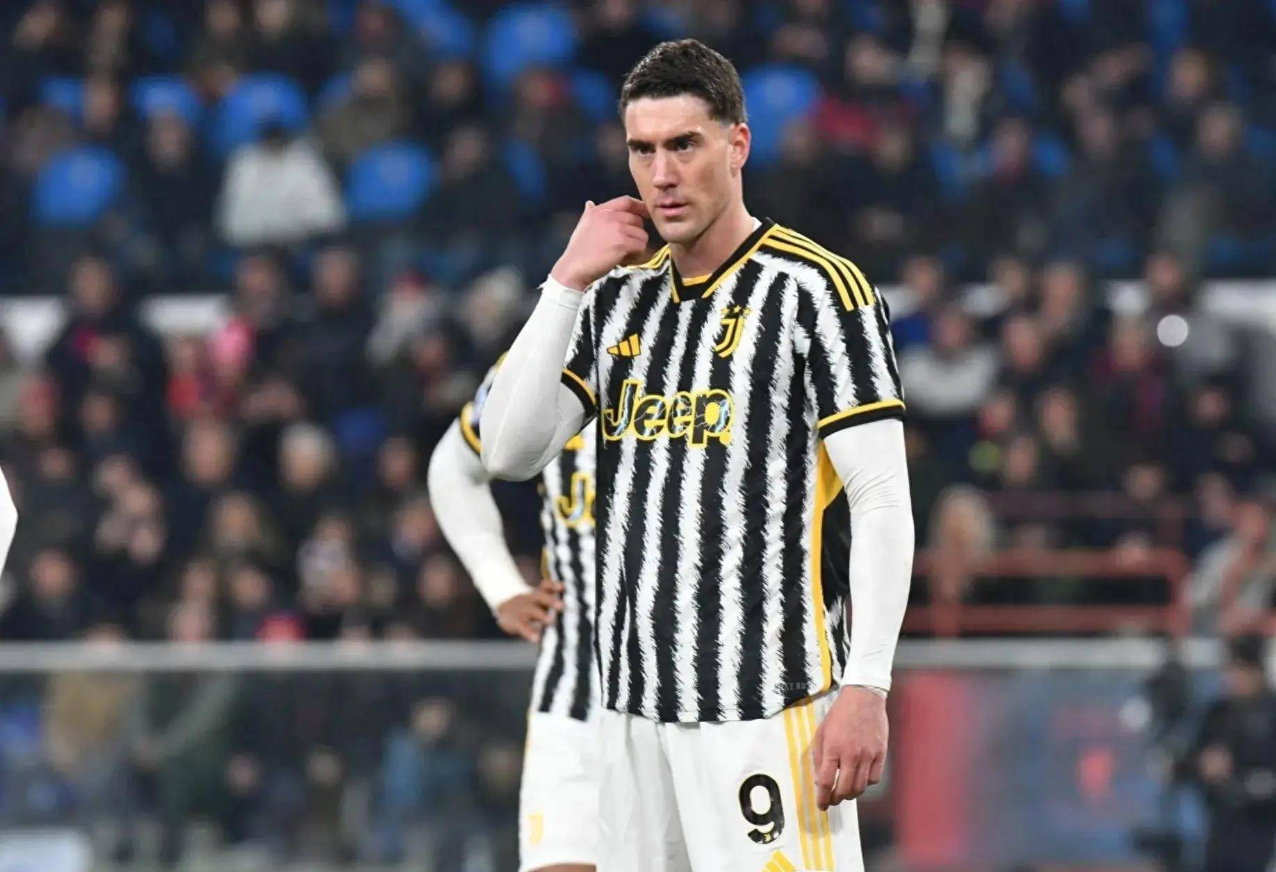 aoa体育教练-尤文图斯客场惨败，拉齐奥全取三分