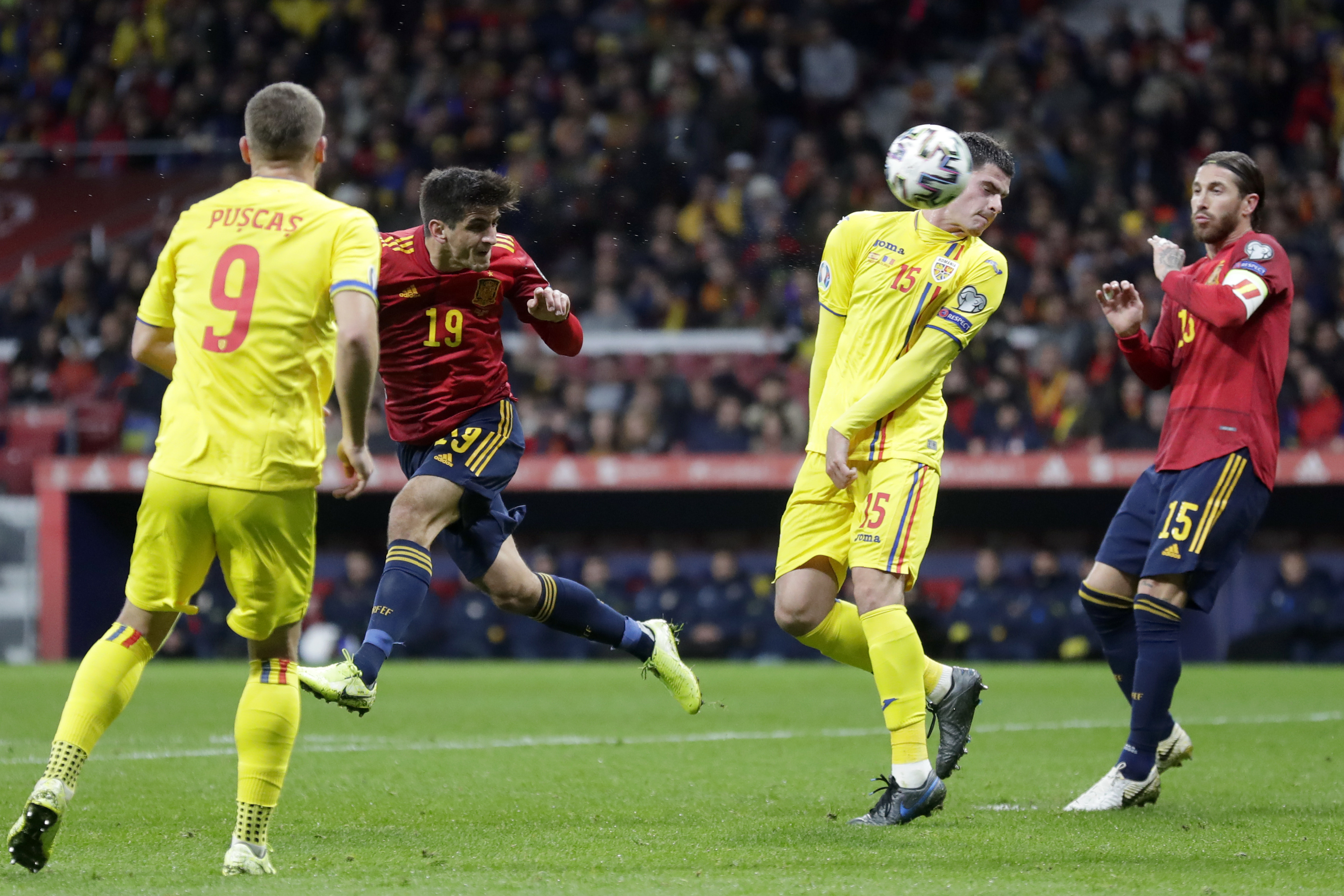 白俄罗斯压制黑马,欧预赛欣欣向荣 白俄罗斯压制黑马,欧预赛欣欣向荣