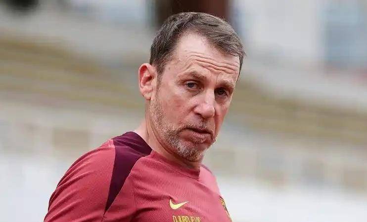 包含新人突显实力,老将领衔团队追赶的词条 包含新人突显实力,老将领衔团队追赶的词条