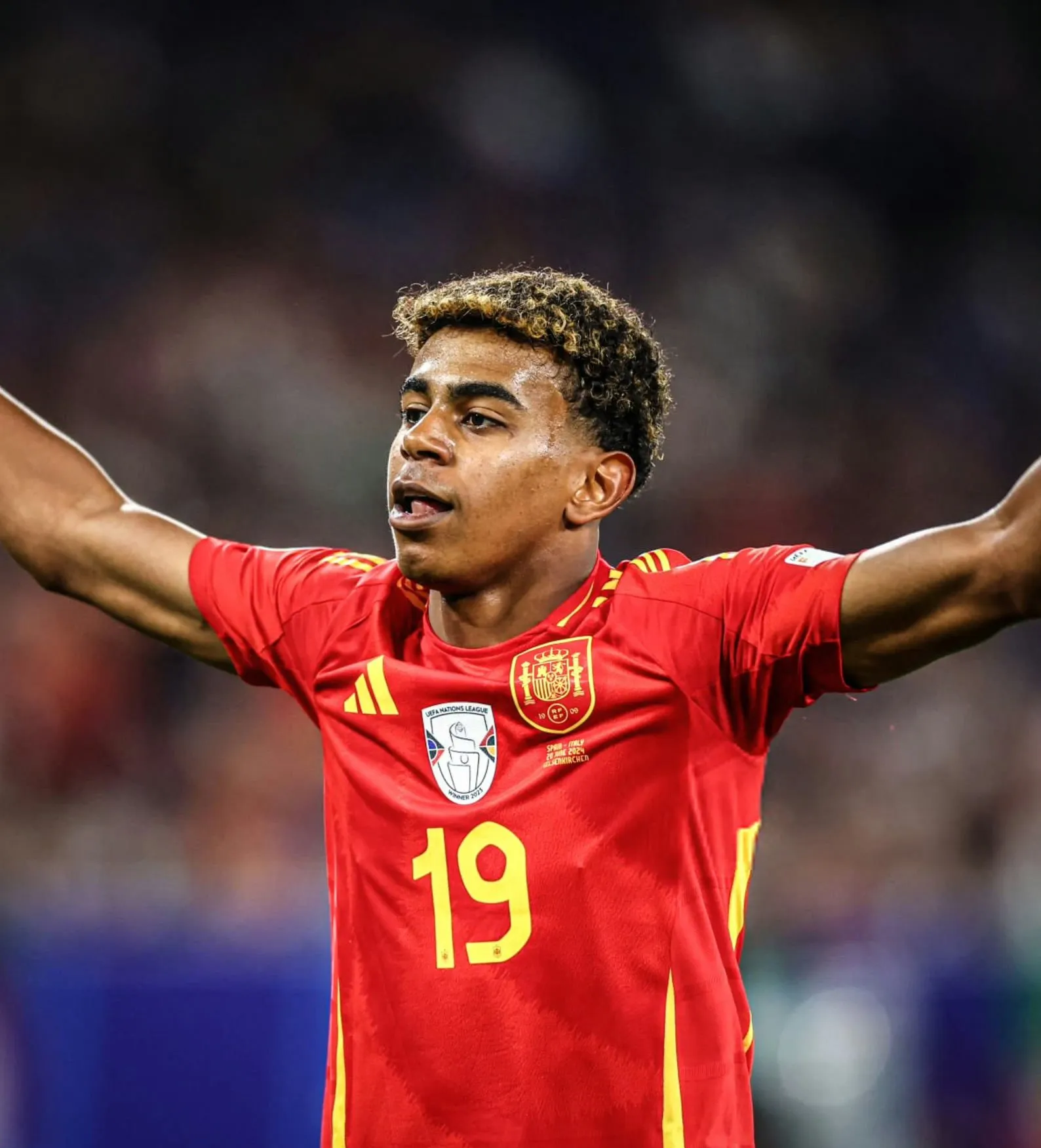 aoa体育娱乐-关于阿尔梅里亚球员全力以赴争取胜利的信息