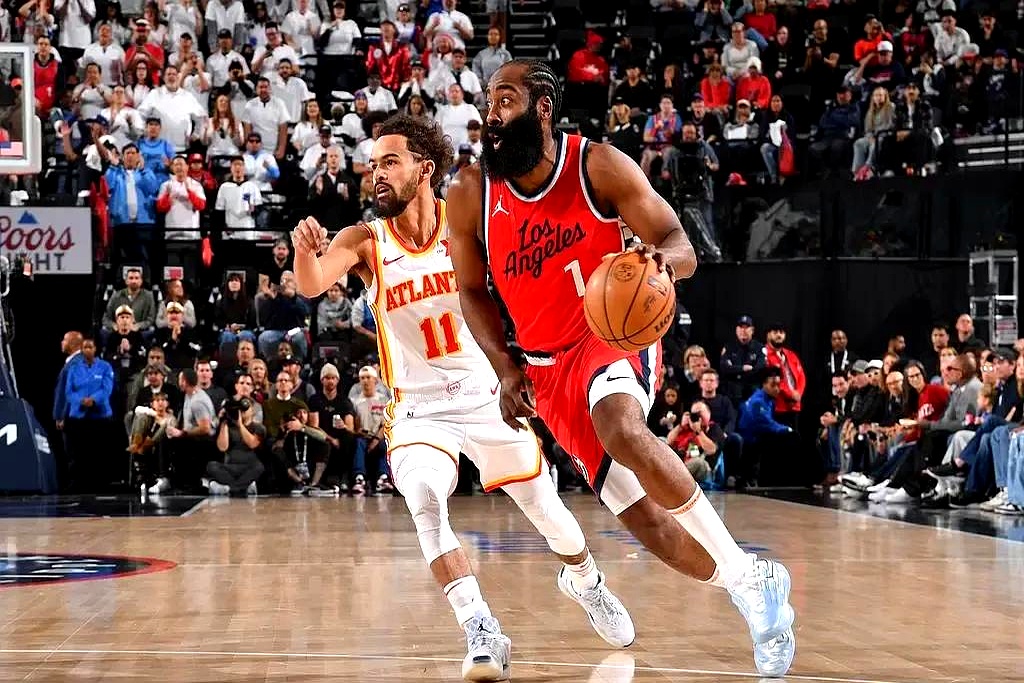 aoa体育官网-哈登带火箭网队猛第分郭维茨那包沙骑士