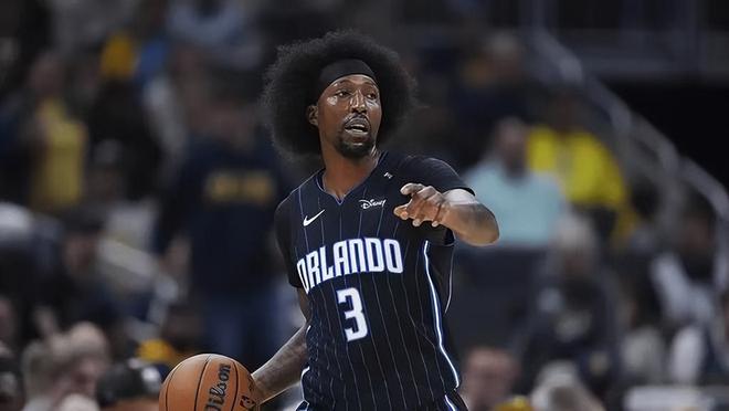 aoa体育视频-球员伤病频发，球队排名下滑