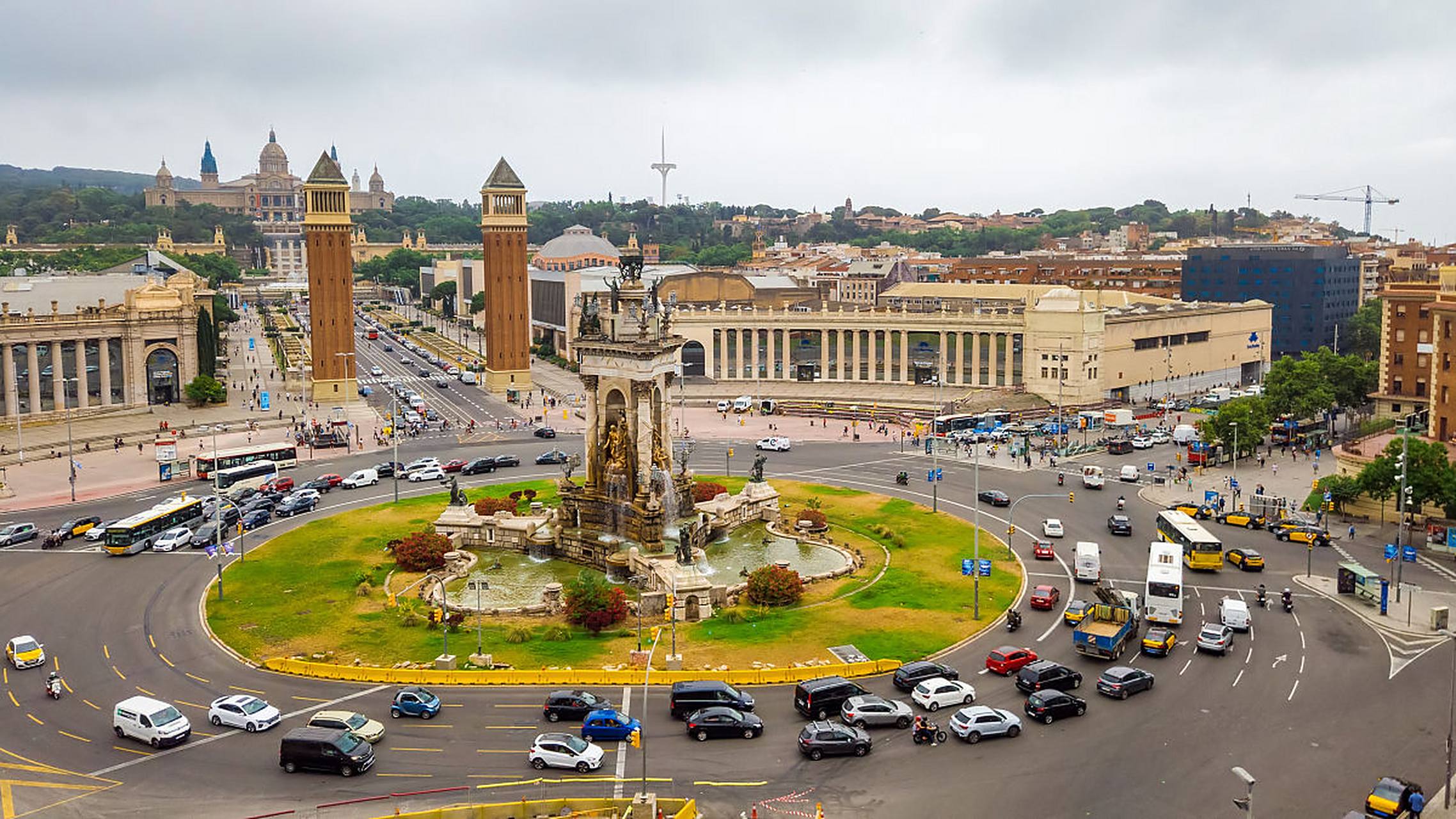 关于西班牙巴塞罗那：历史悠久的文化之都的信息