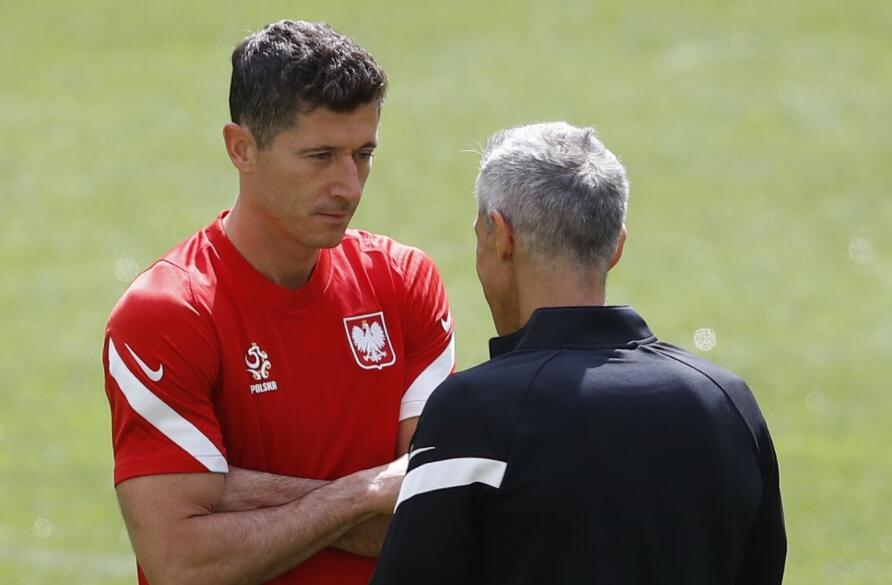 aoa体育活动-波兰与斯洛伐克对决，谁能获得关键胜利的简单介绍