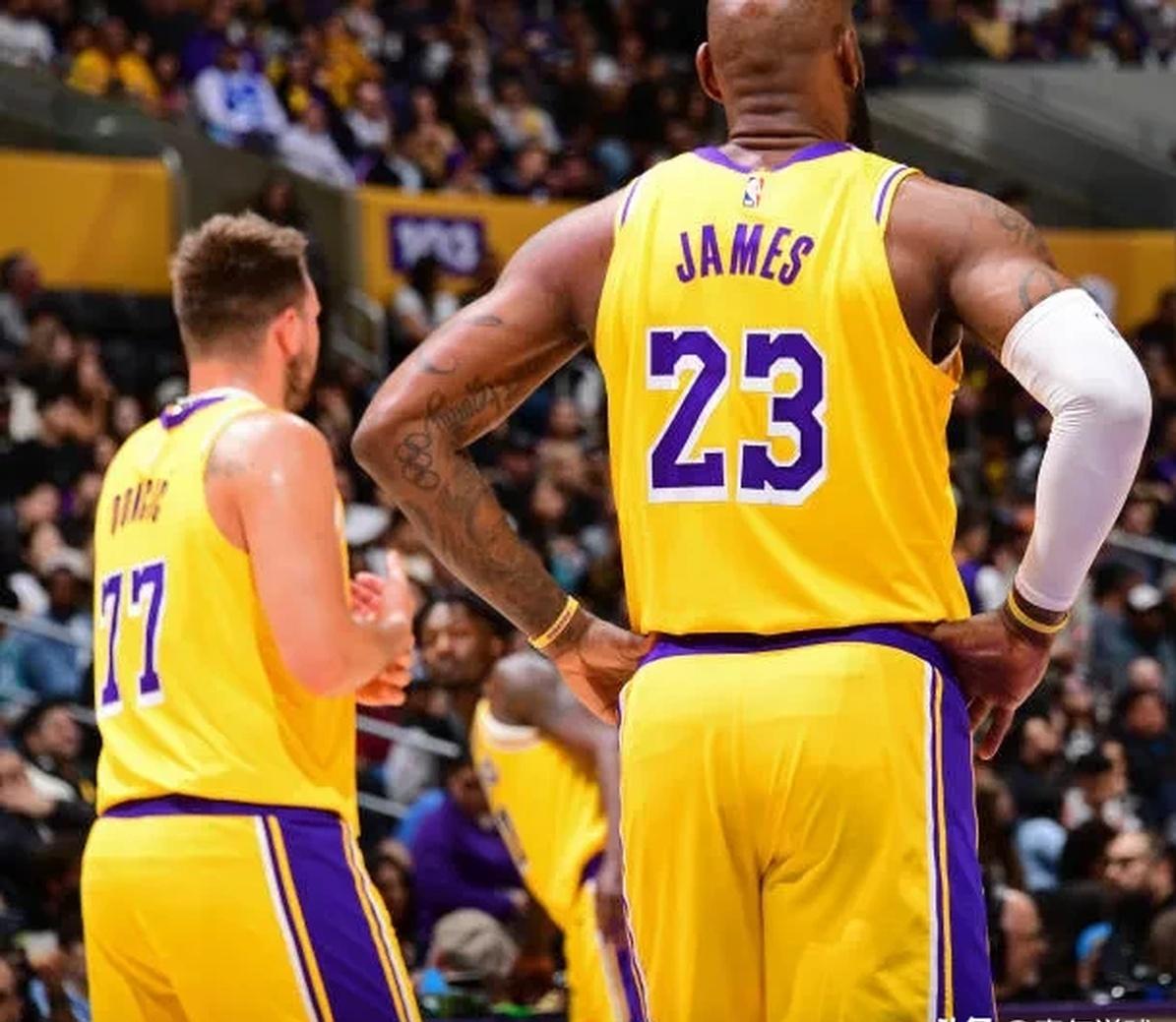 湖人遭遇逆转，不敌快船