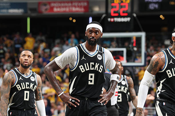 aoa体育教练-雄鹿队锋线得分不断攀升，球队士气高涨的简单介绍